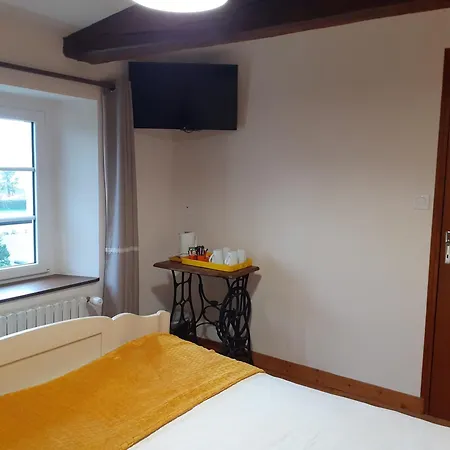 Domaine De La Sauzaie Bed & Breakfast