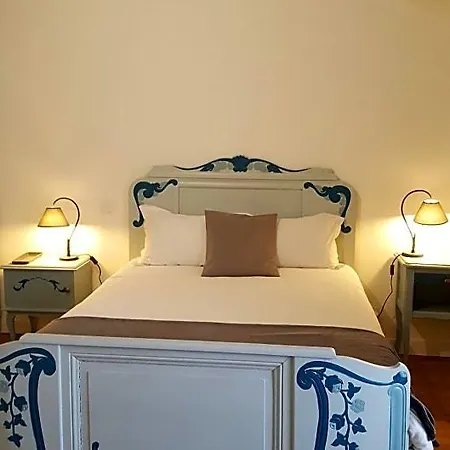 Domaine De La Sauzaie Bed and Breakfast *